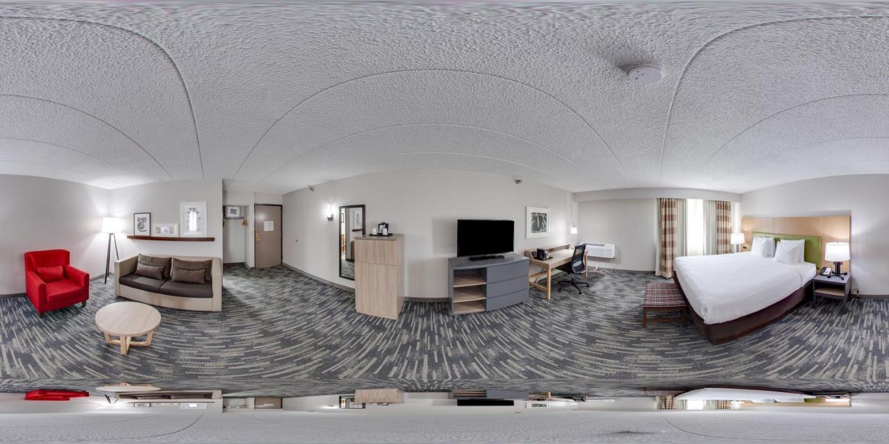Hotel Wingate By Wyndham Lincoln Airport East Extérieur photo